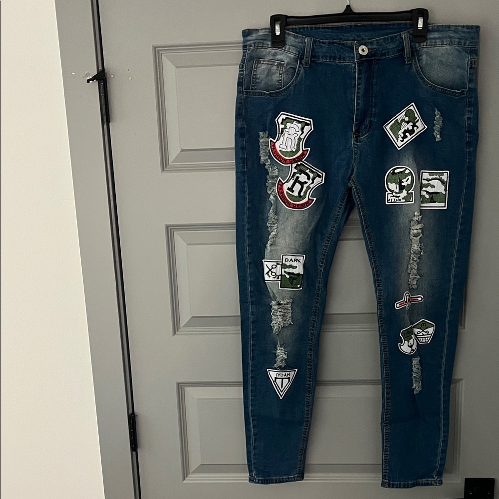 Blue Jeans With Patchwork Design - image 1